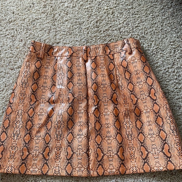 Worn once! Size medium Wild honey snakeskin skirt! - Picture 2 of 3